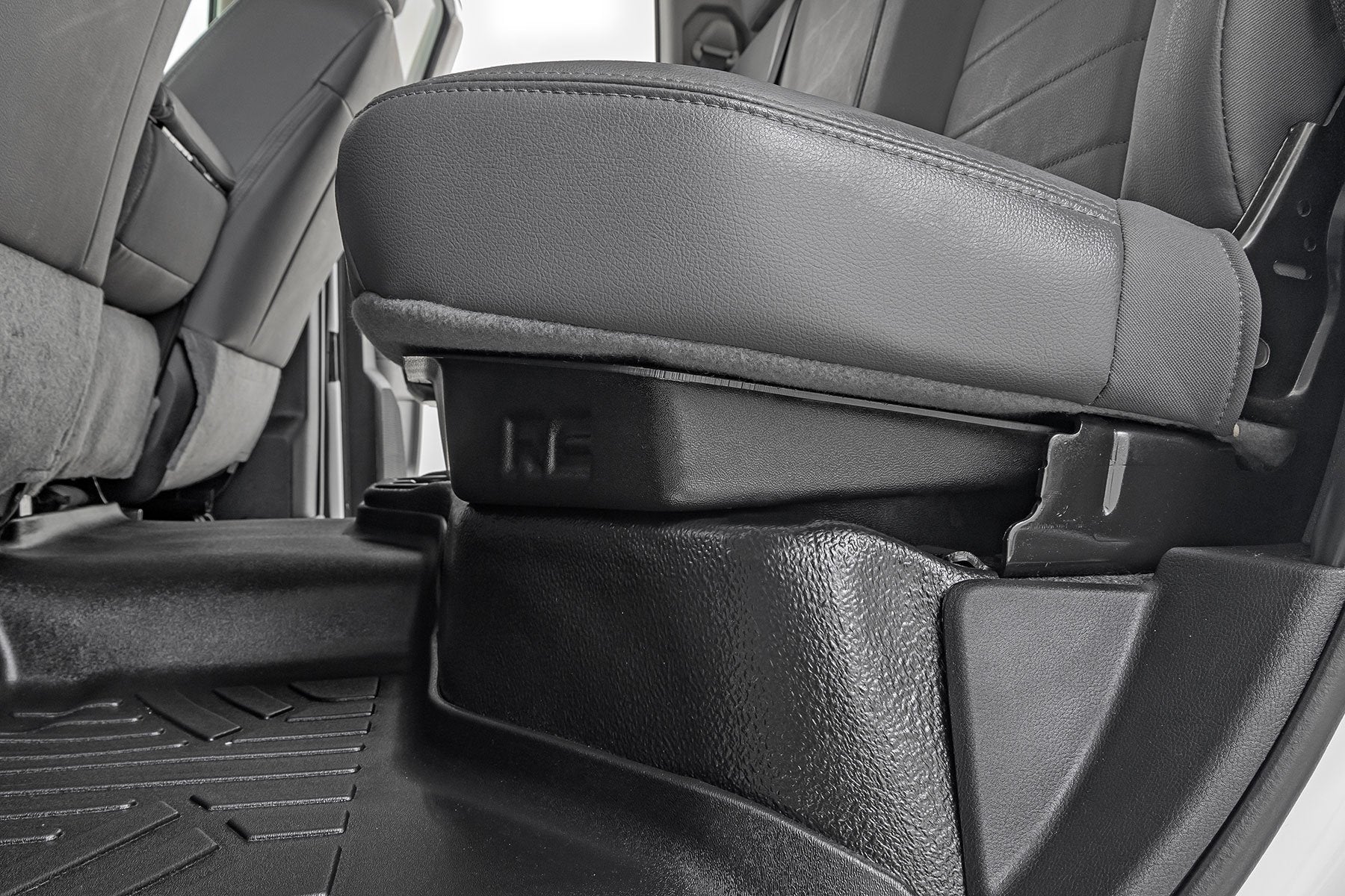 Under Seat Storage Quad/Crew Cab for Ram 02-18 & 19-23 Classic 1500 & 03-23 2500 RC09401
