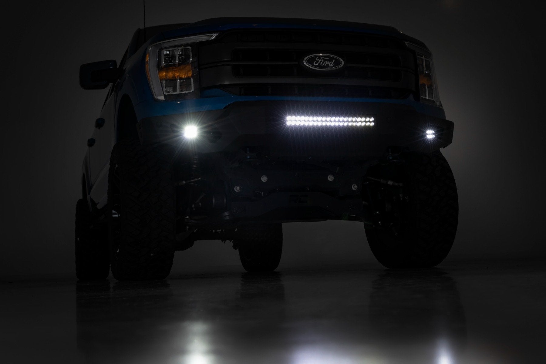 Rough Country High Clearance Bumper LED Lights & Skid Plate Ford F-150 21-22 10809A