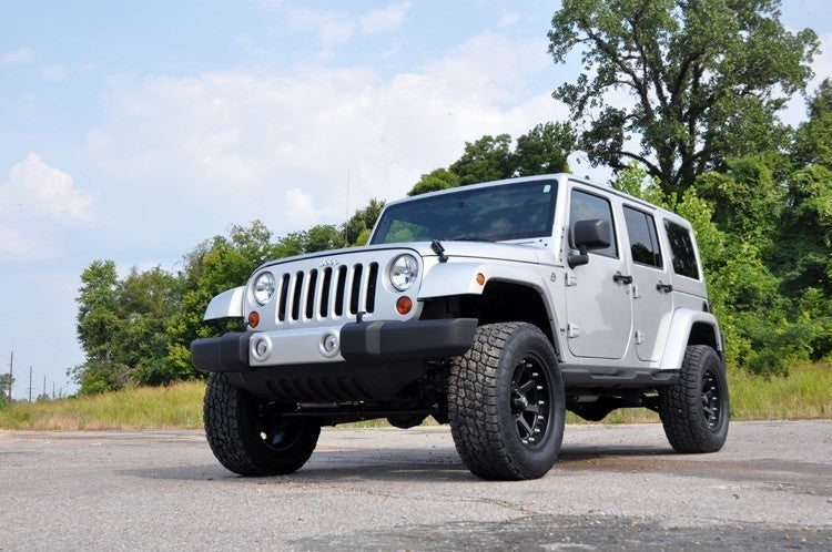 Rough Country 3.25" Lift Kit w/Shocks Jeep Wrangler JKU 07-18 4-Door PERF694
