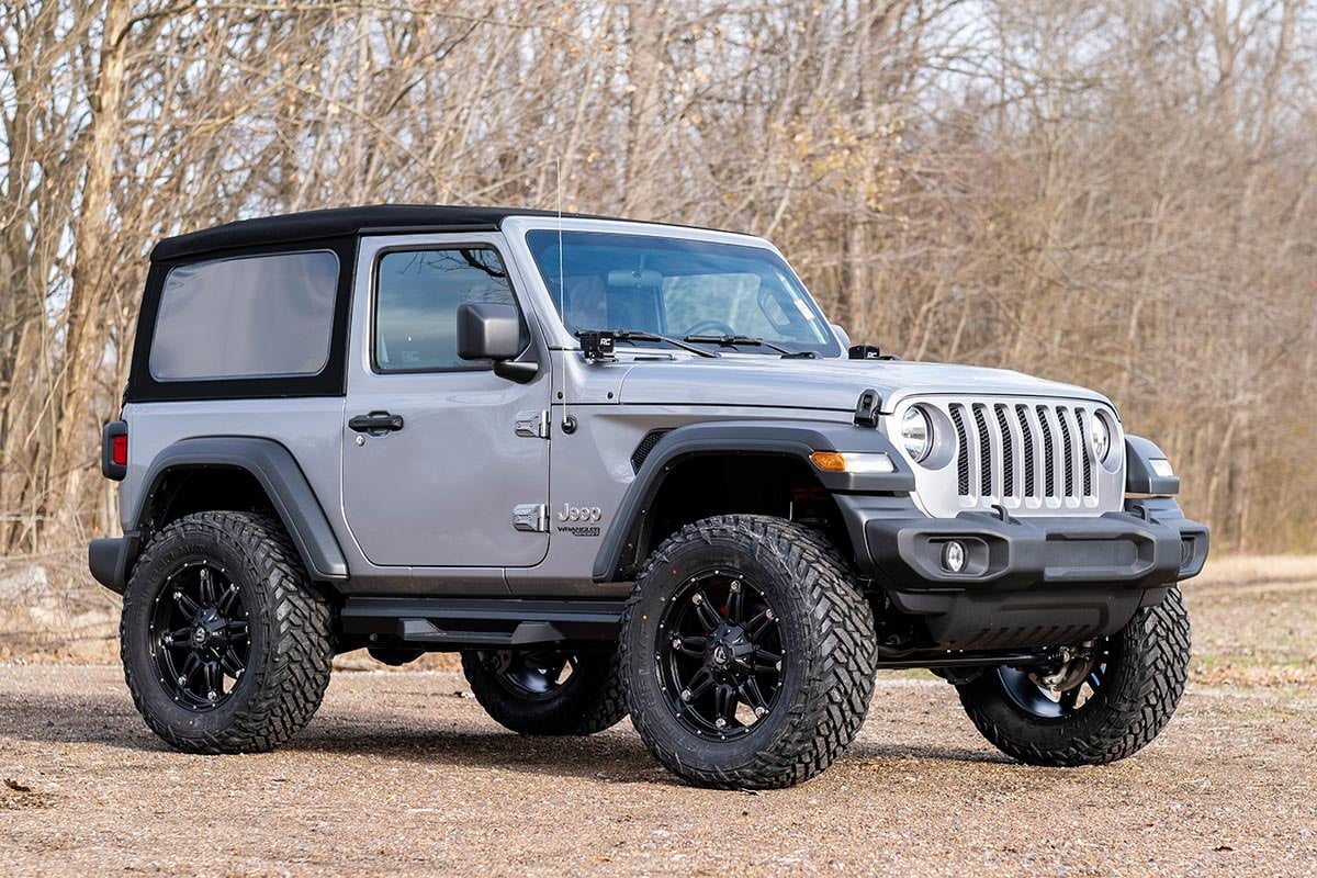 Rough Country 3.5" Lift Kit | C/A Drop | FR D/S | M1R| for Jeep Wrangler JL 4WD (2018-2023) 62744