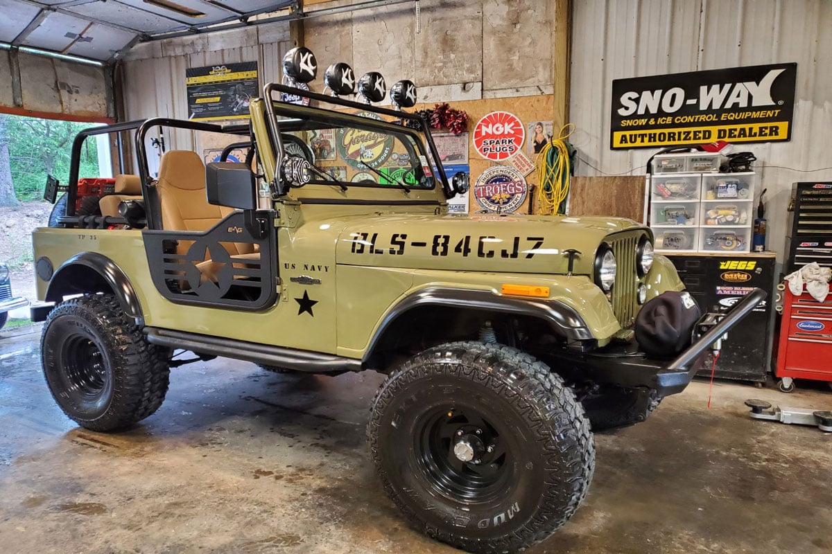 Rough Country 4in Suspension Lift Kit for Jeep CJ 67530