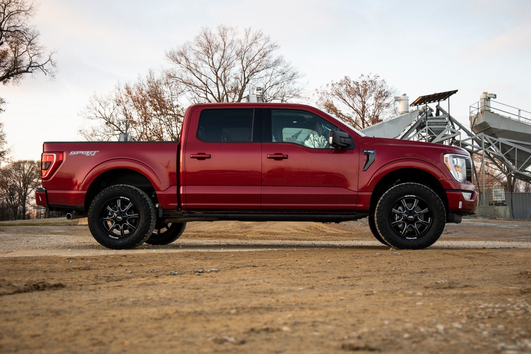 Rough Country 2in Fits Ford Leveling Kit w/N3 Shocks 2021 F-150 57130