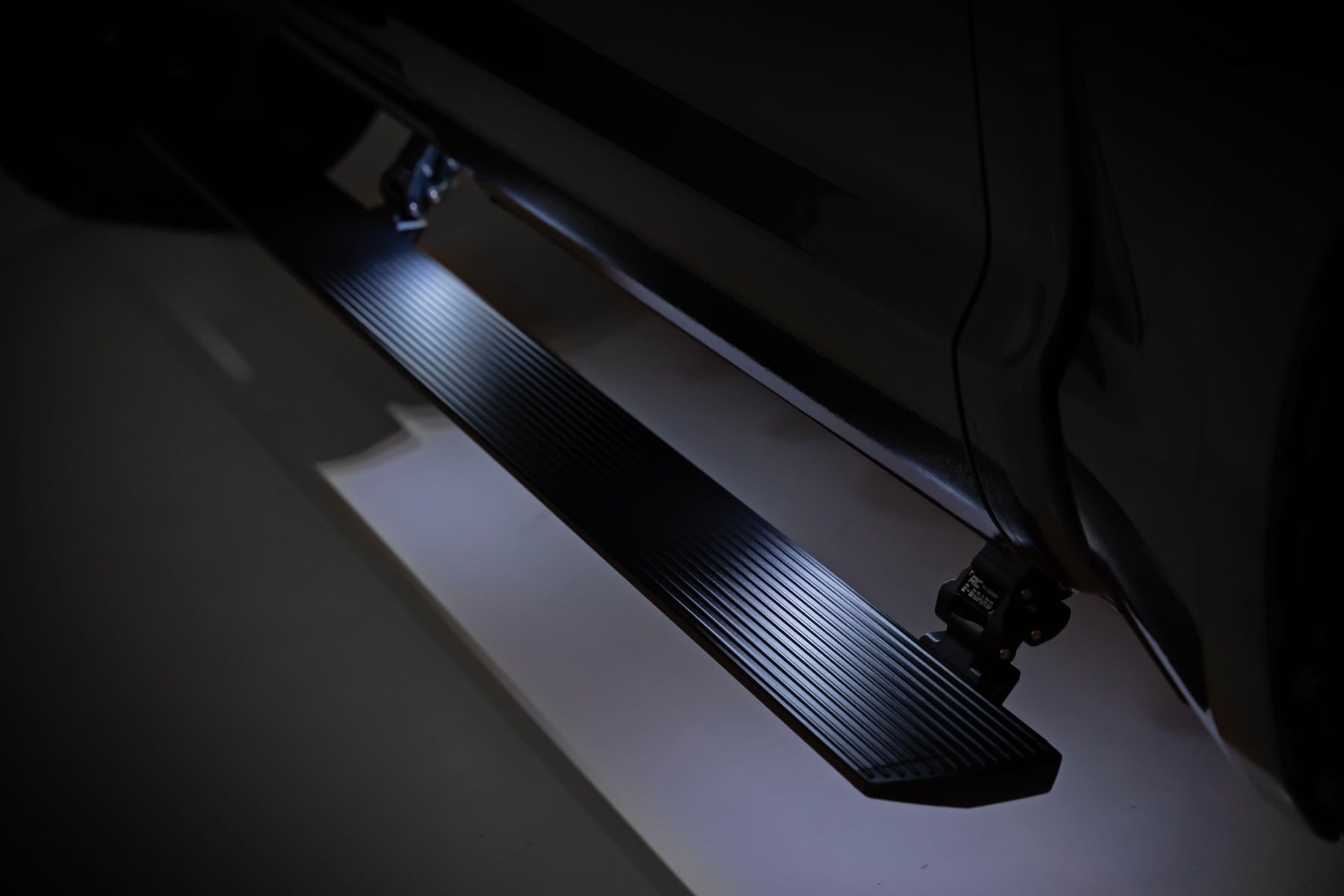 Rough Country Power Running Boards Dual Motor Double Cab for Toyota Tacoma 05-23 PSR652110A