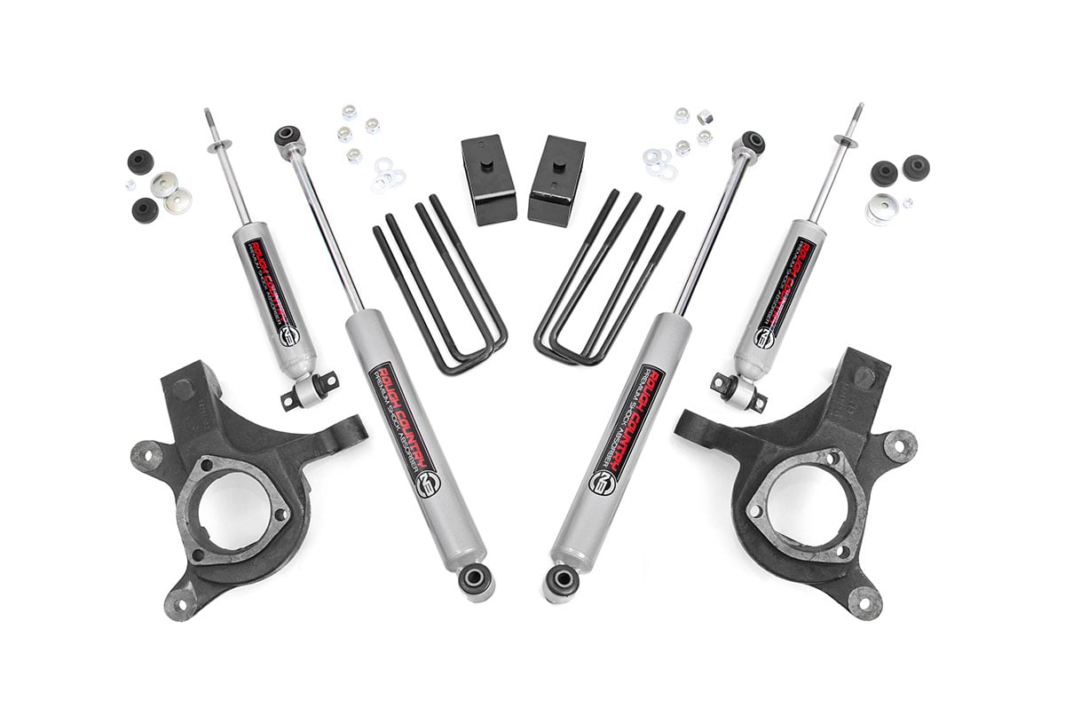 Rough Country 3in GM Suspension Lift Kit 99-06 1500 PU 2WD 232N2