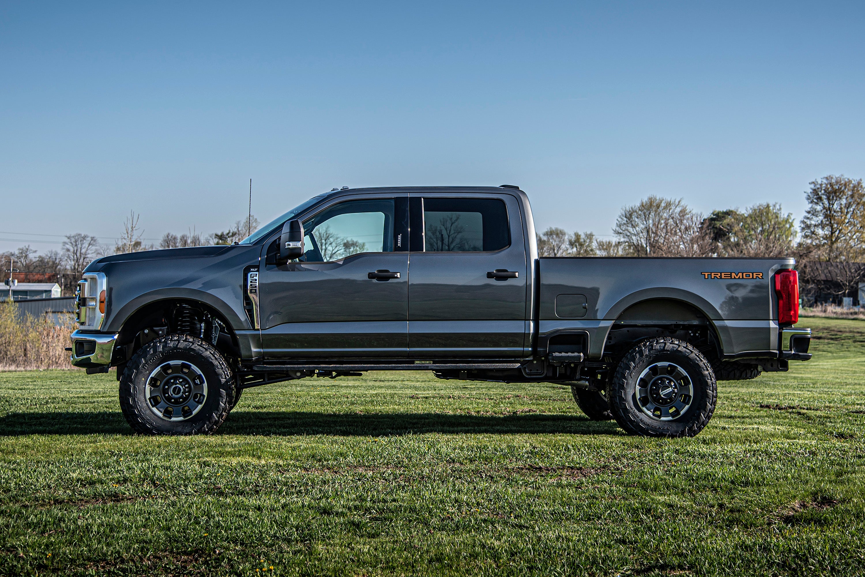 5 Inch Lift Kit w/ Radius Arm | FOX 2.5 Coil-Over Conversion - Performance Elite | Ford F250/F350 Super Duty (23-25) 4WD | Diesel -2