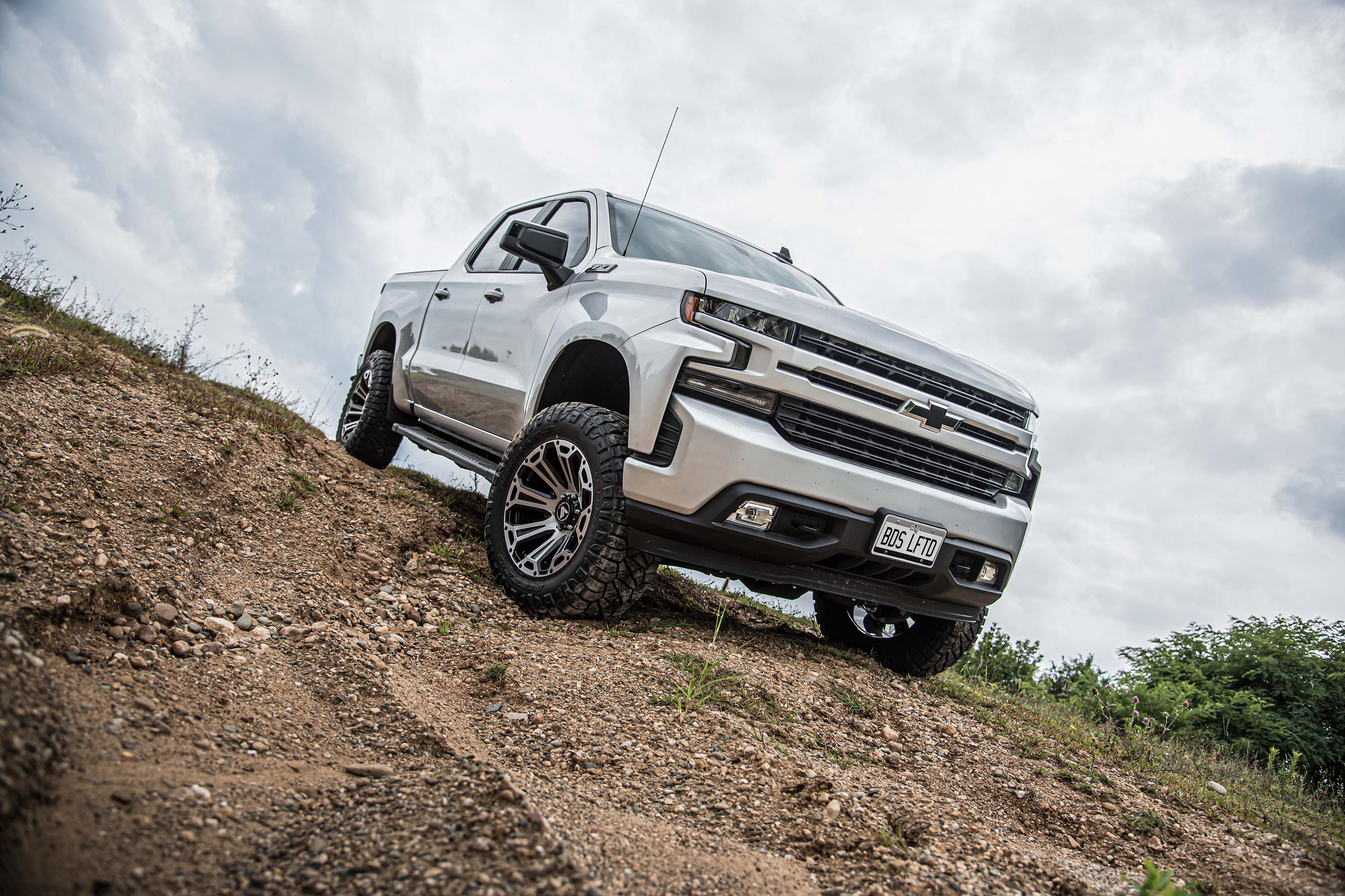 4 Inch Lift Kit | FOX 2.5 Performance Elite Coil-Over | Chevy Silverado or GMC Sierra 1500 (19-24) 4WD | Gas -2