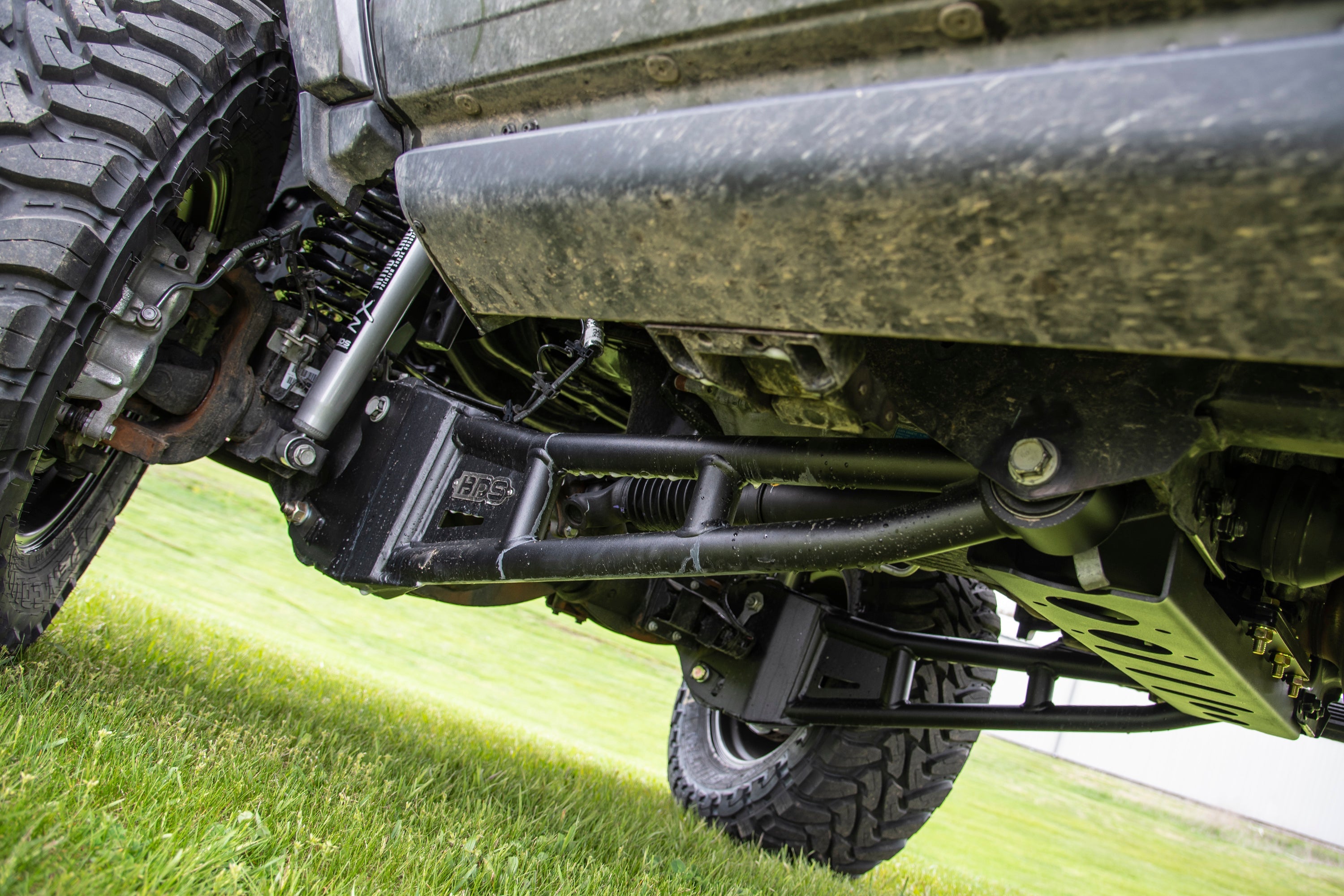 5.5 Inch Lift Kit w/ Radius Arm | Ram 3500 (19-24) 4WD | Gas -1