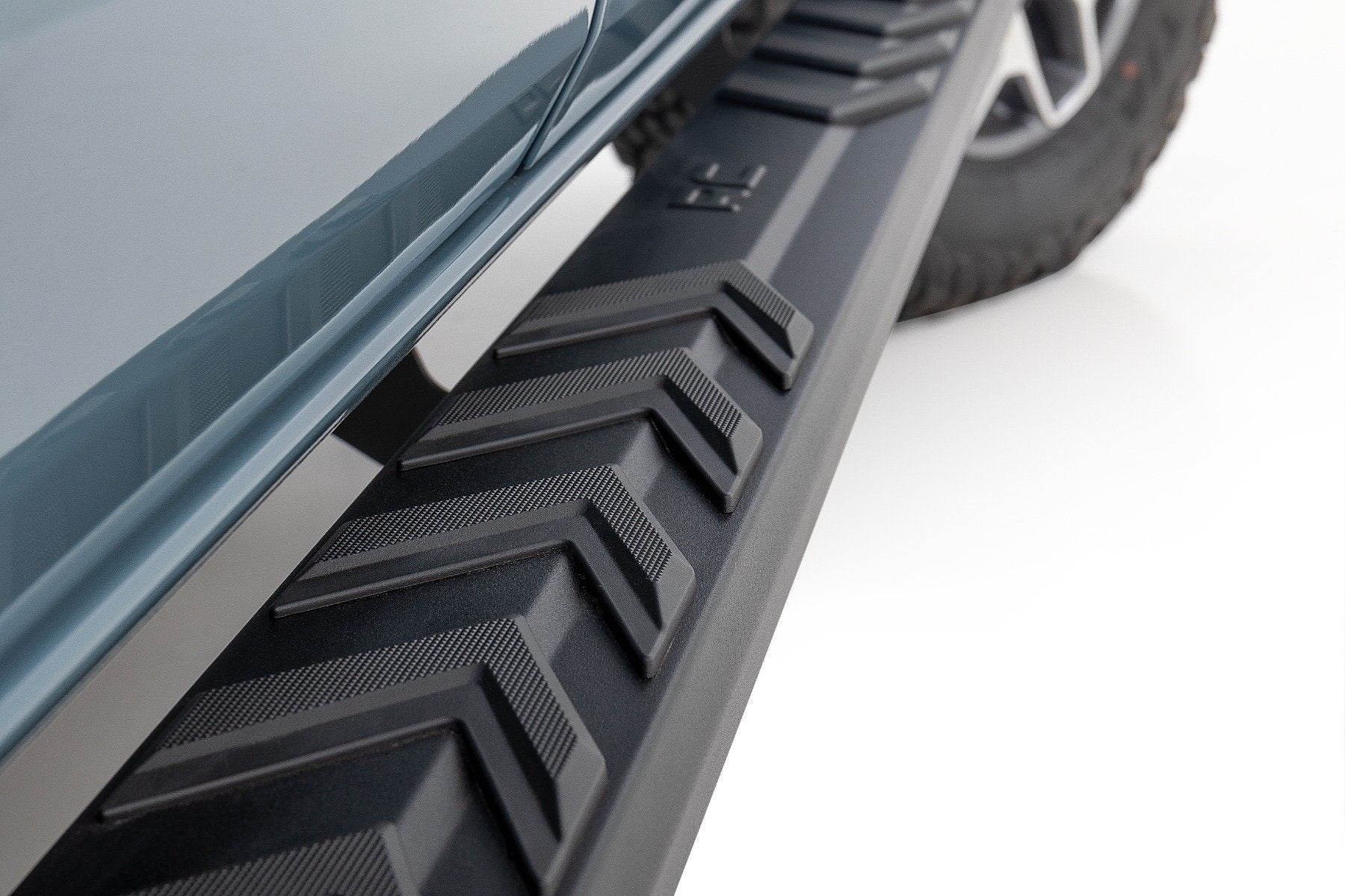 Rough Country BA2 Running Boards | Side Step Bars | 4-Door | for Ford Bronco 4WD (2021-2025) 41007A