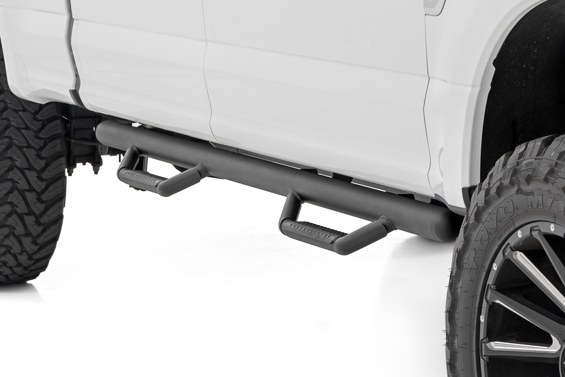 Rough Country Nerf Steps | Cab Length | Crew | for Ford F-150/Lightning/F-250/F-350/Raptor (15-26) RCF1596CCB