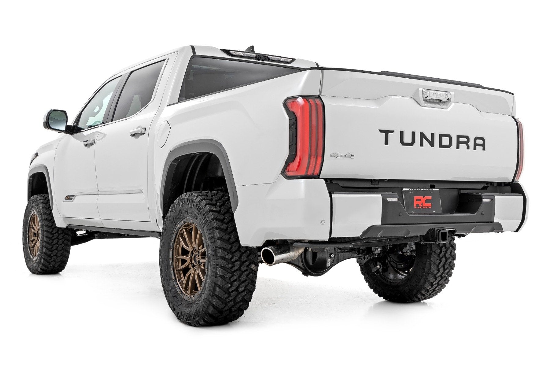 Rough Country 6 Inch Lift Kit OE Air Ride for Toyota Tundra 4wd 2022-2025 71800