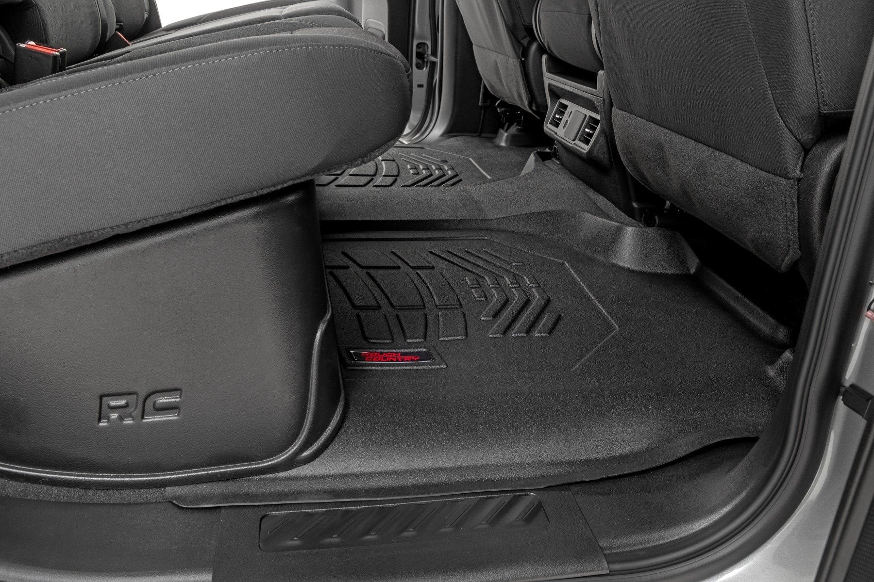 Rough Country Floor Mats FR & RR OV Hump Crew wo Underseat Storage GM 1500/2500HD/3500HD 19-23 SM21613