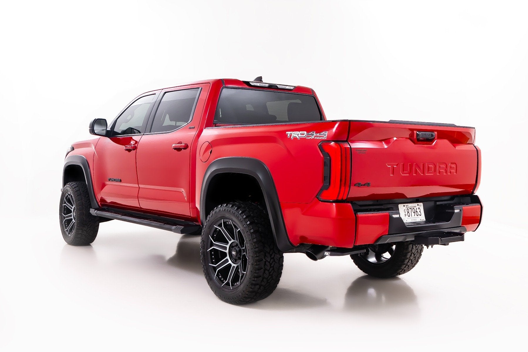 Rough Country HD2 Running Boards CrewMax Toyota Tundra 2022-2024 SRB072291A