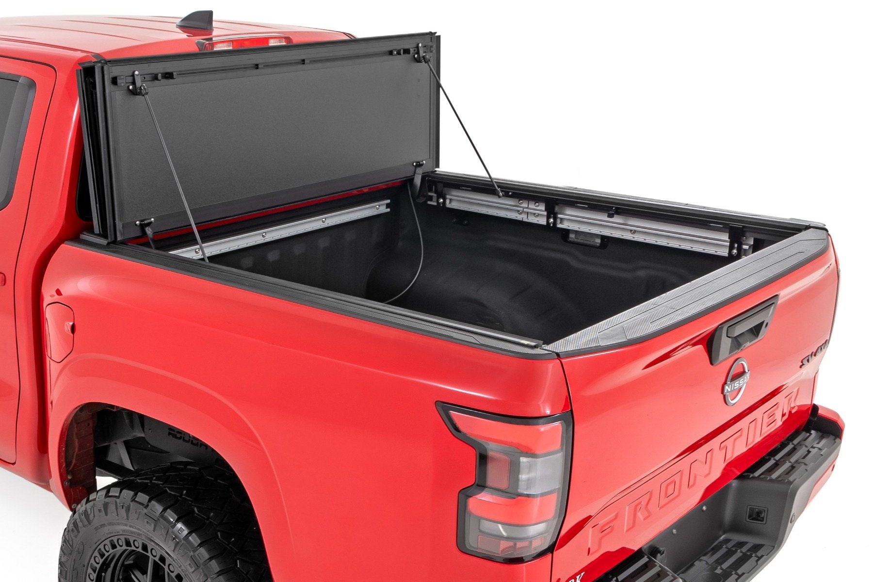 Rough Country Hard Tri-Fold Flip Up Bed Cover 5' Bed | Nissan Frontier 2WD/4WD (22-25) 49520551A