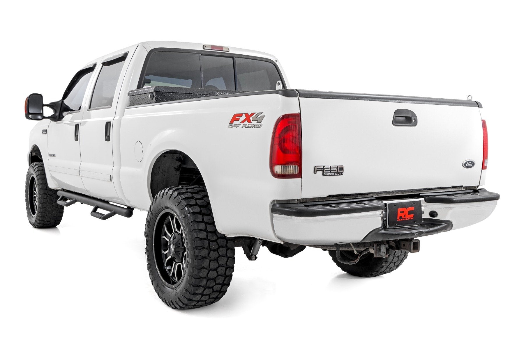 Rough Country Nerf Steps | Cab Length | Crew Cab | for Ford F-250/F-350 Super Duty (99-16) RCF9984CCB