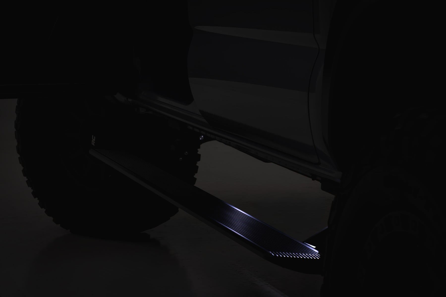 Rough Country Power Running Boards Double Cab for Toyota Tacoma 2005-2023 ESR652110
