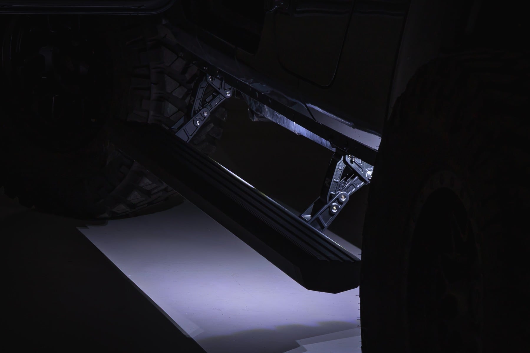 Rough Country Power Running Boards | for Jeep Gladiator JT 4WD (2020-2026) ESR610530