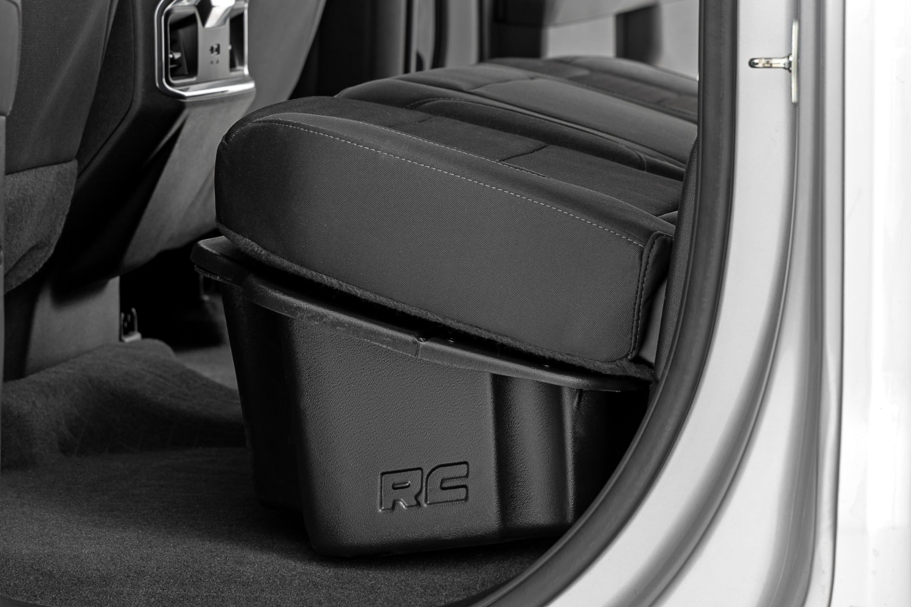 Under Seat Storage w/ Locking Lid Double Cab Chevy/GMC 1500/2500/3500HD 19-26 RC0994