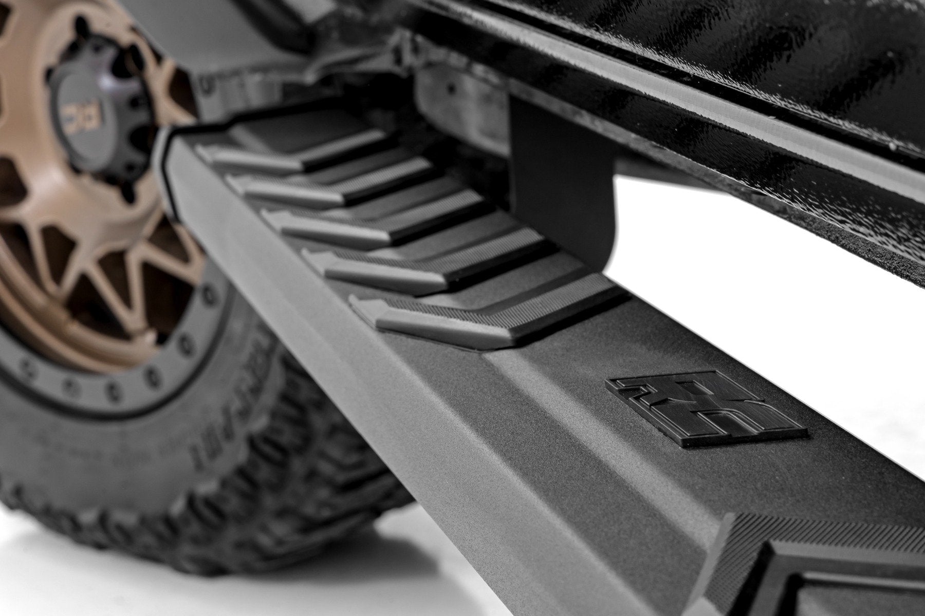 Rough Country BA2 Running Boards | Side Step Bars | for Toyota 4Runner 2025 41015