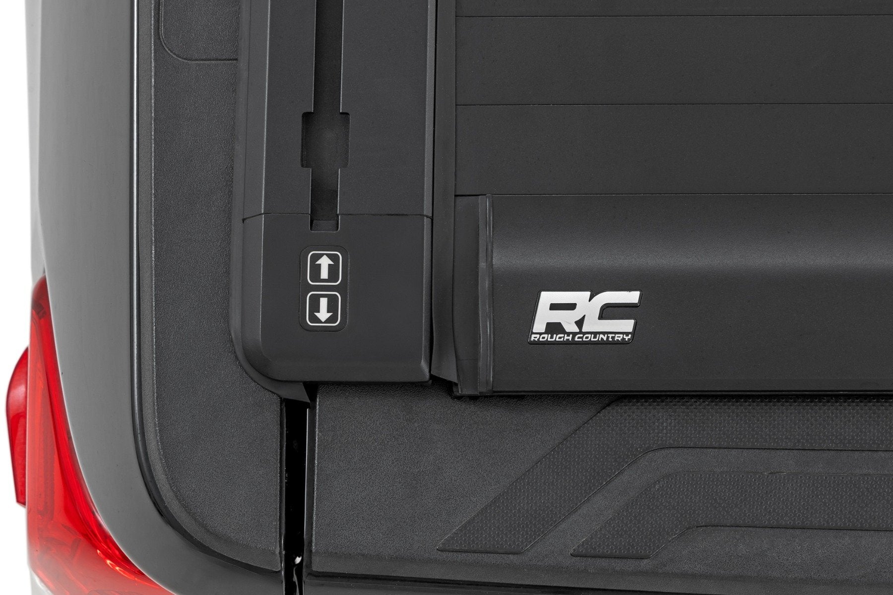 Rough Country Powered Retractable Bed Cover | 5'7" Bed | for Toyota Tundra (07-21) 51419550