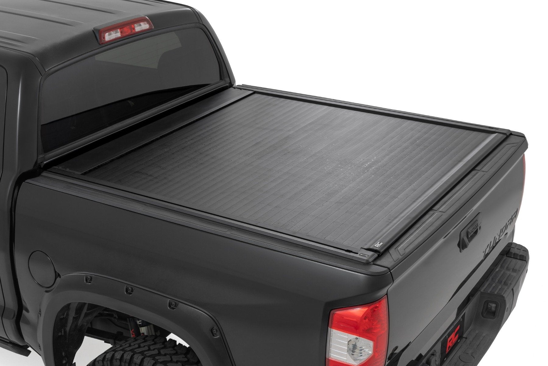 Rough Country Powered Retractable Bed Cover | 5'7" Bed | for Toyota Tundra (07-21)