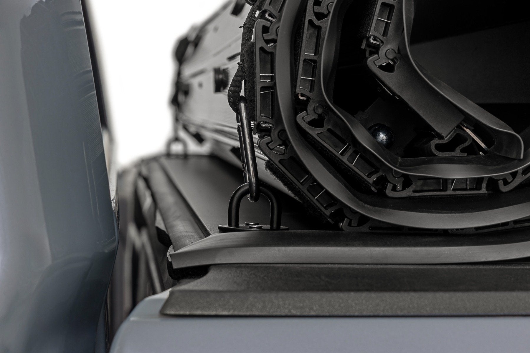 Rough Country Hard Roll Up Bed Cover | 5'7" Bed | for Toyota Tundra (07-21)