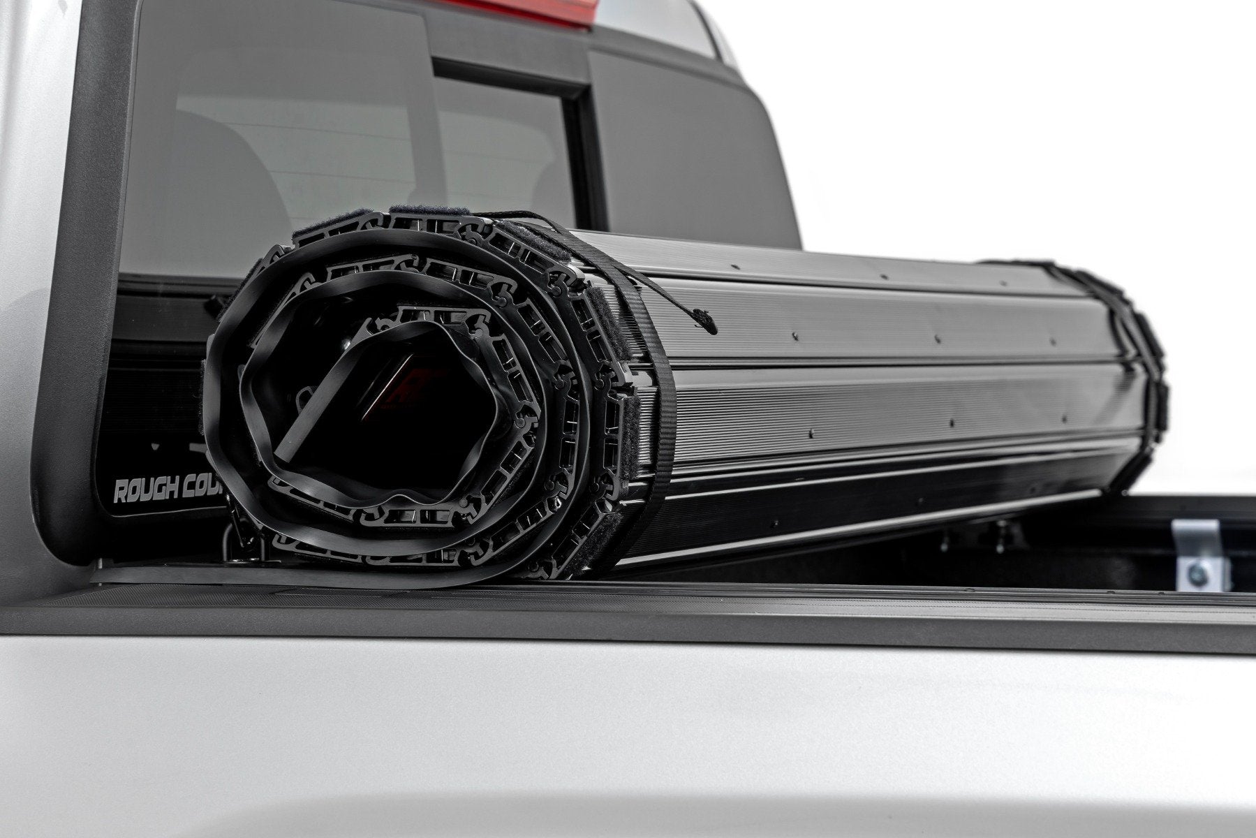 Rough Country Hard Roll Up Cover | 5' Bed | Chevy/GMC Colorado/Canyon 15-22 50120500