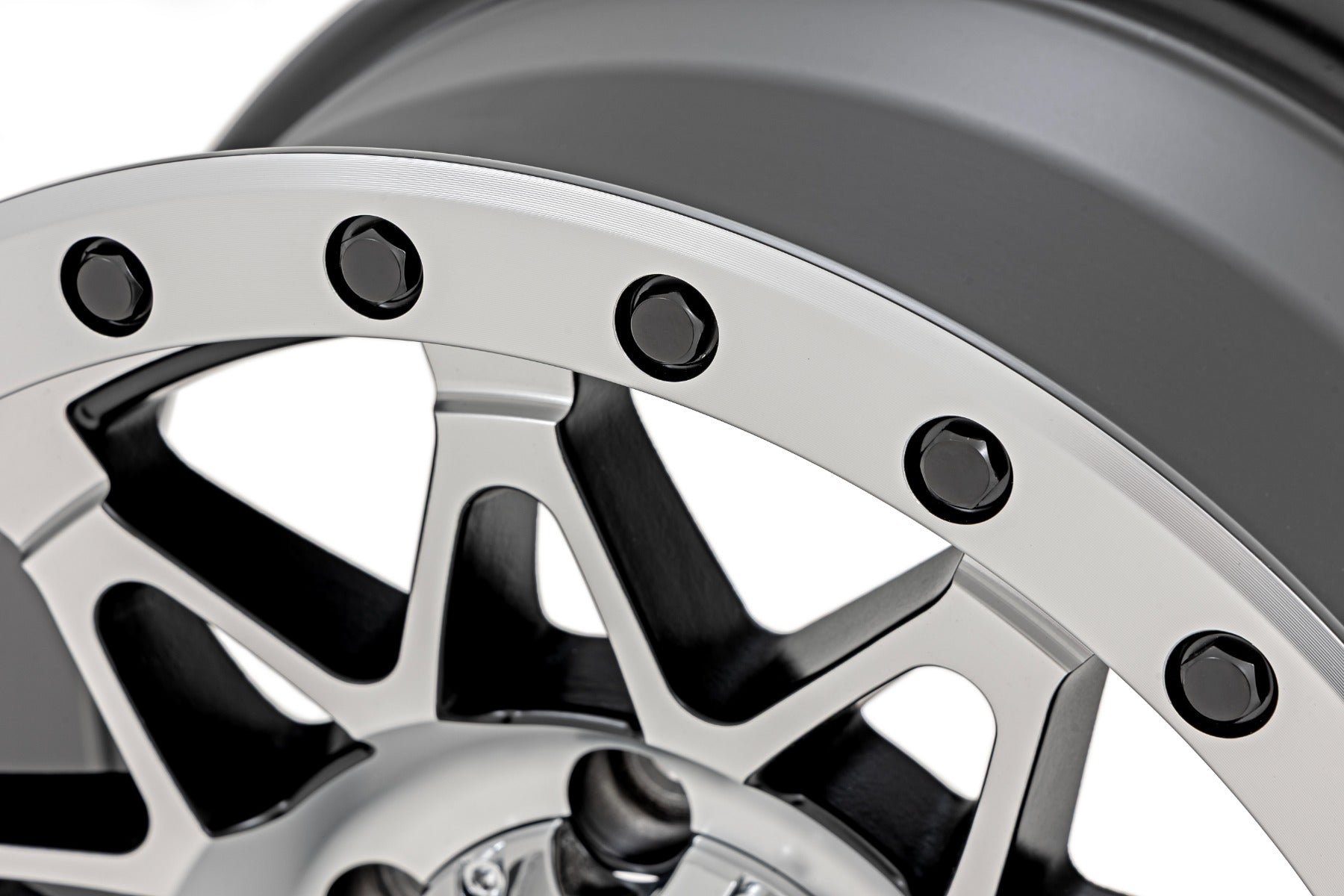 Rough Country 78 Series Wheel Simulated Beadlock Full Machine 18x9 | 6x5.5 | 0mm 78180912C