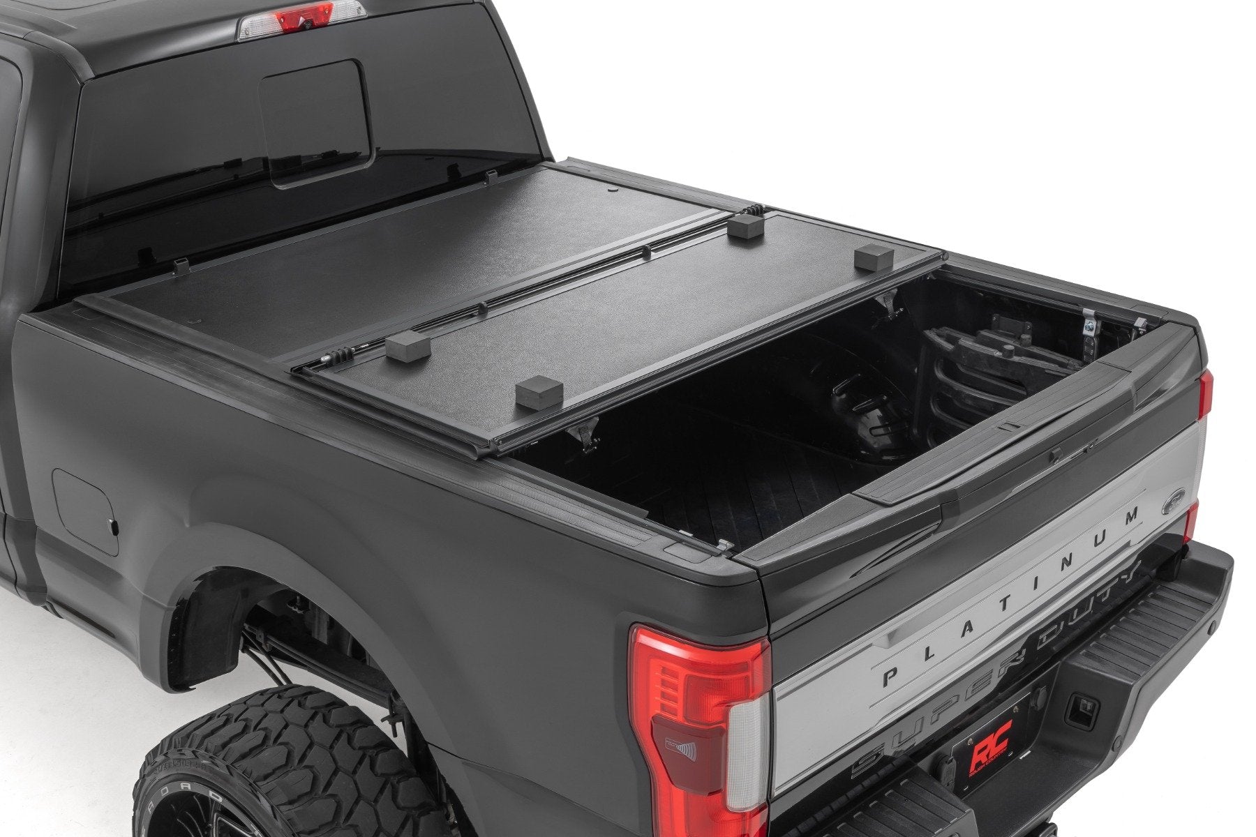 Rough Country Low Profile 6'10" Bed Cover Ford F-250/F-350 Super Duty 17-24 47220651B