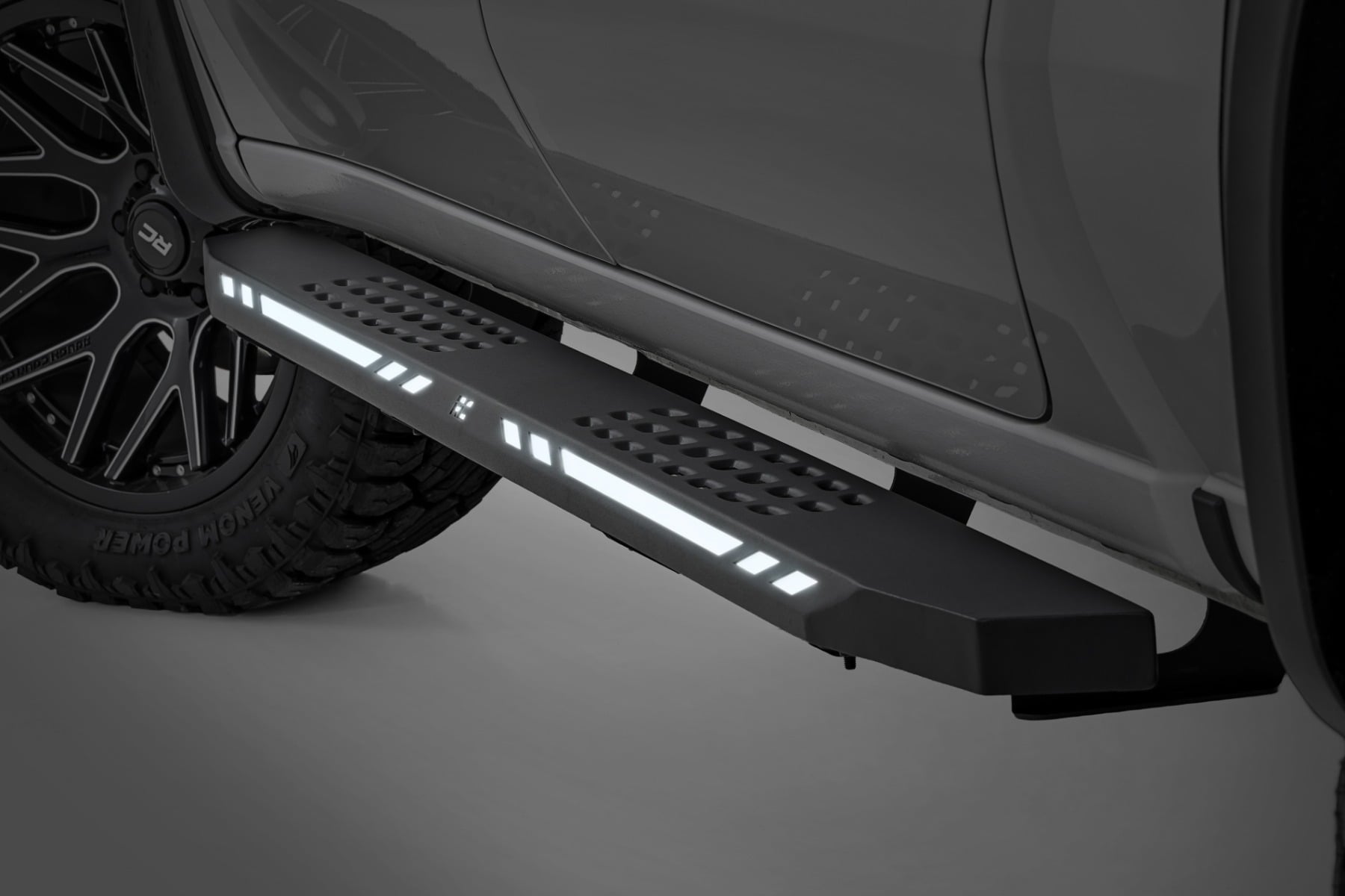 Rough Country AC2 Running Boards Amb/White Crew Cab for Ram 1500 19-26/TRX 21-24 57006