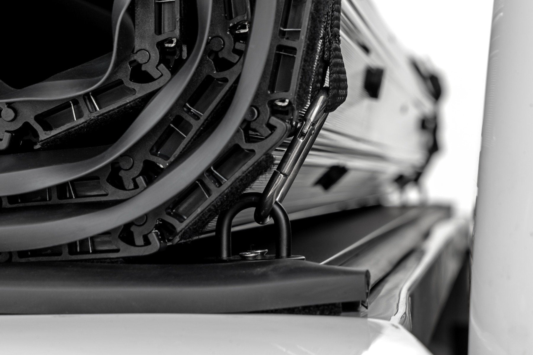 Rough Country Hard Roll Up Bed Cover | 5'9" Bed | Chevy/GMC Sierra/Silverado 1500 (07-13)