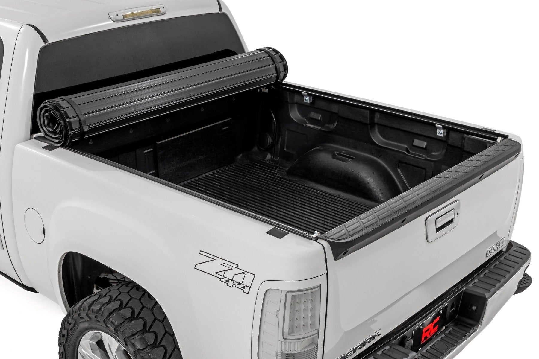 Rough Country Hard Roll Up Bed Cover | 5'9" Bed | Chevy/GMC Sierra/Silverado 1500 (07-13)