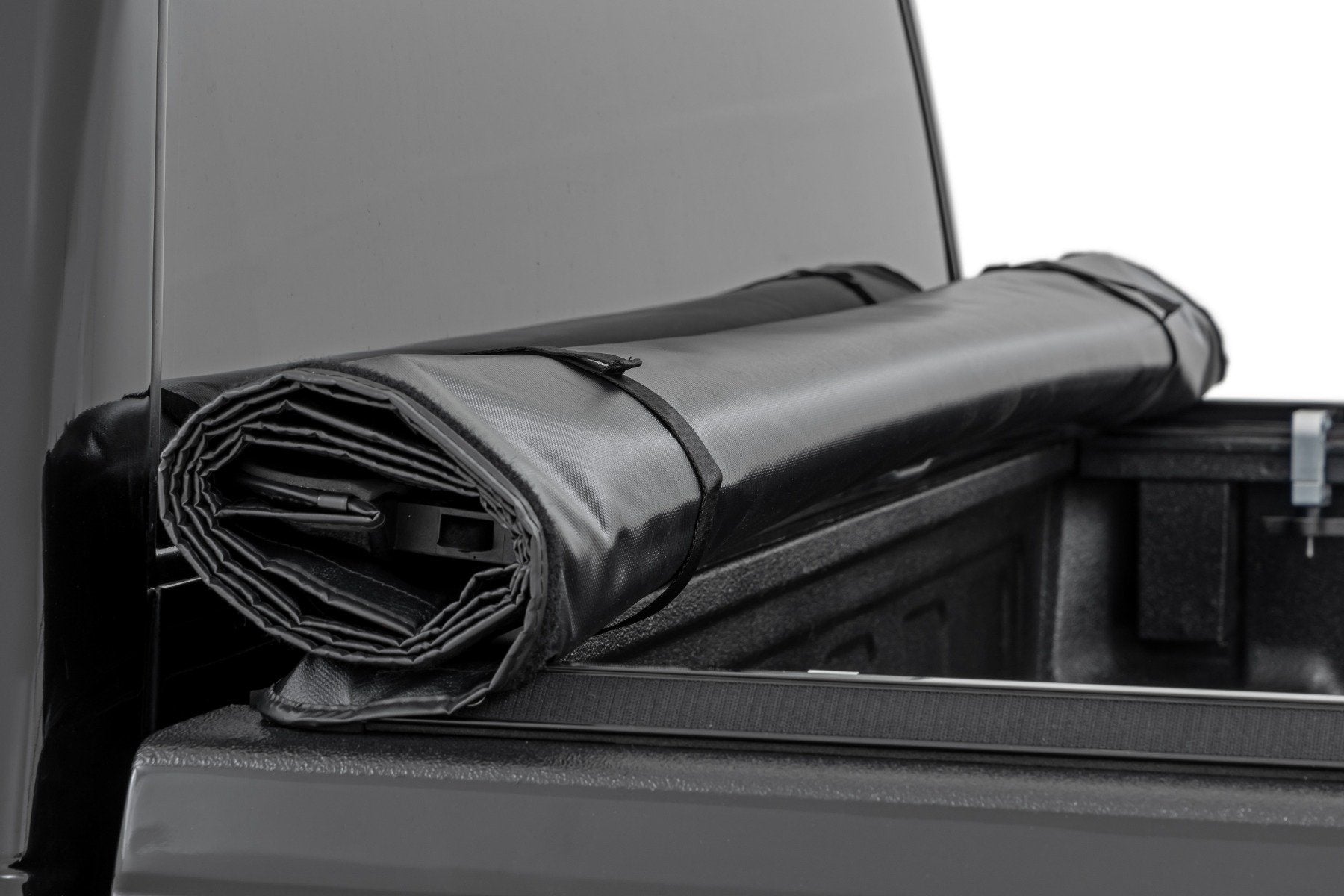 Rough Country Soft Roll Up Bed Cover 6'7" Bed Chevy/GMC 1500 Truck 2WD/4WD 88-07 42288650