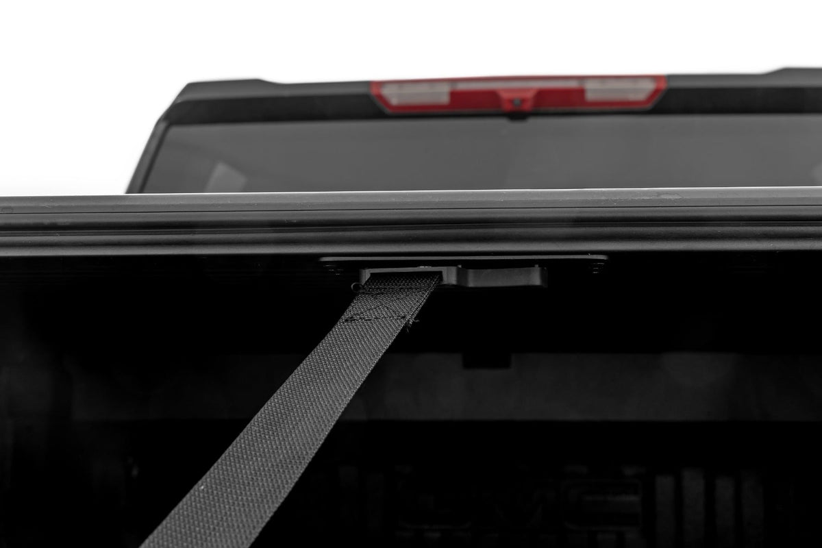 Rough Country Manual Retractable Bed Cover 6'9" Bed Chevy/GMC 2500/3500HD 20-26 53210690