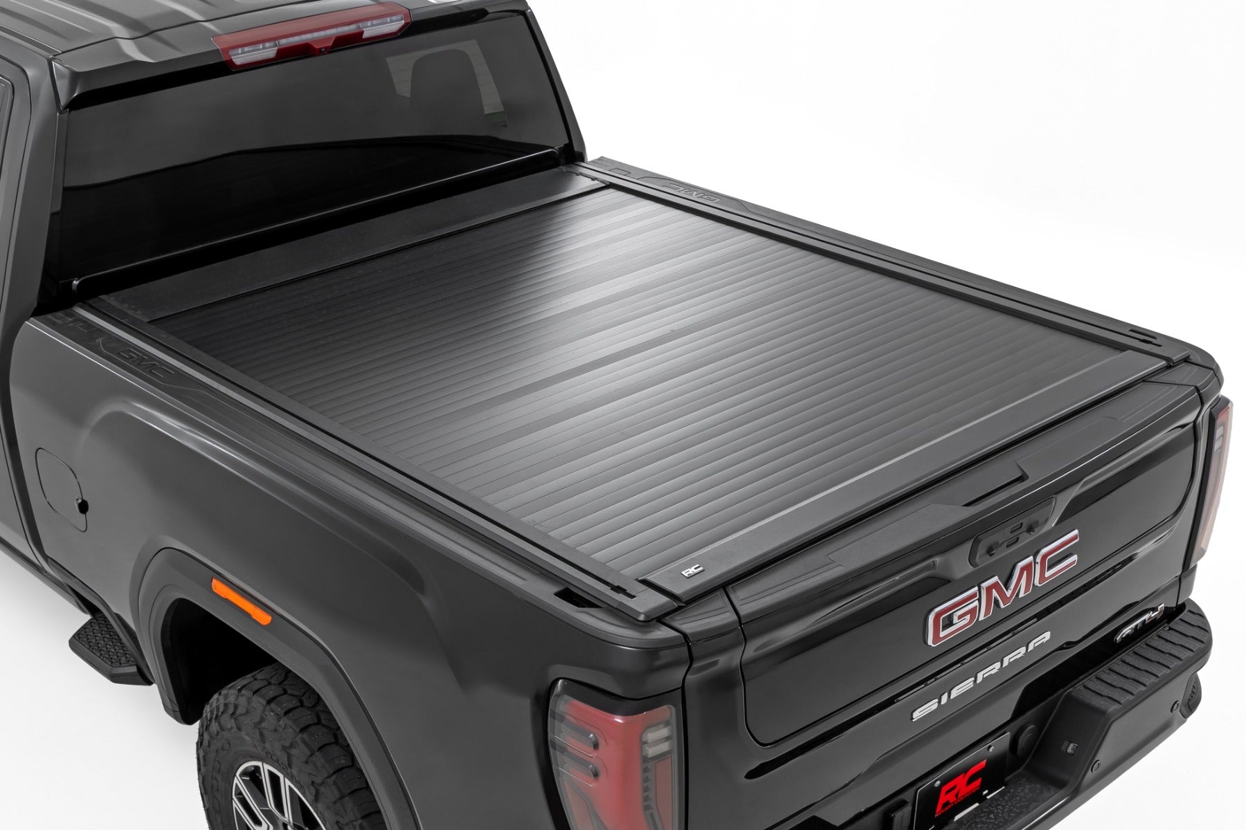 Rough Country Manual Retractable Bed Cover 6'9" Bed Chevy/GMC 2500/3500HD 20-26 53210690