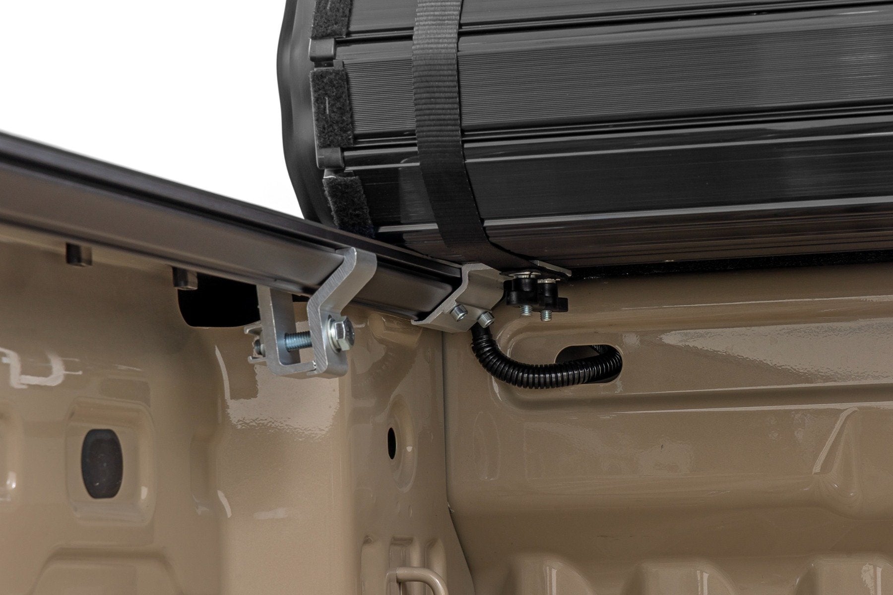 Rough Country Hard Roll Up Bed Cover 5' Bed Chevy/GMC Canyon/Colorado 23-25 50120525