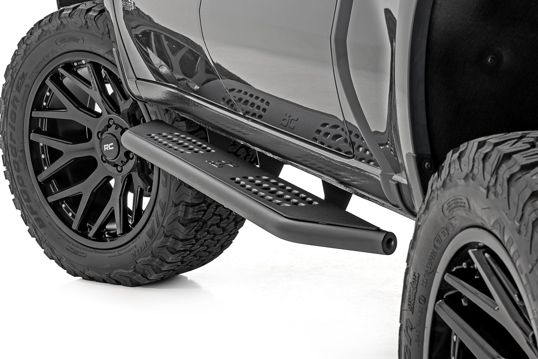 Rough Country OV2 Running Boards Side Step Crew Cab Chevy/GMC 1500/2500HD 19-24 14009