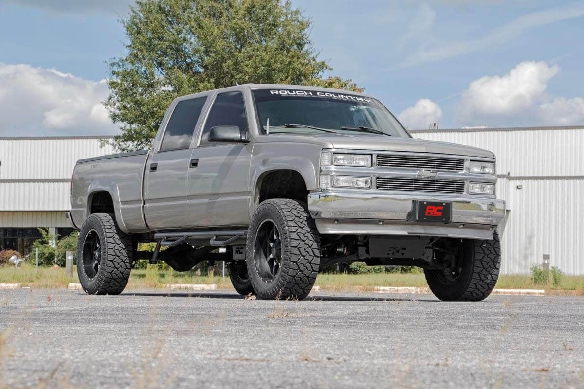 Rough Country 6" Lift Kit M1 Chevy 3/4-Ton Suburban/C2500/K2500 Truck/C3500/K3500 Truck 88-00 16140