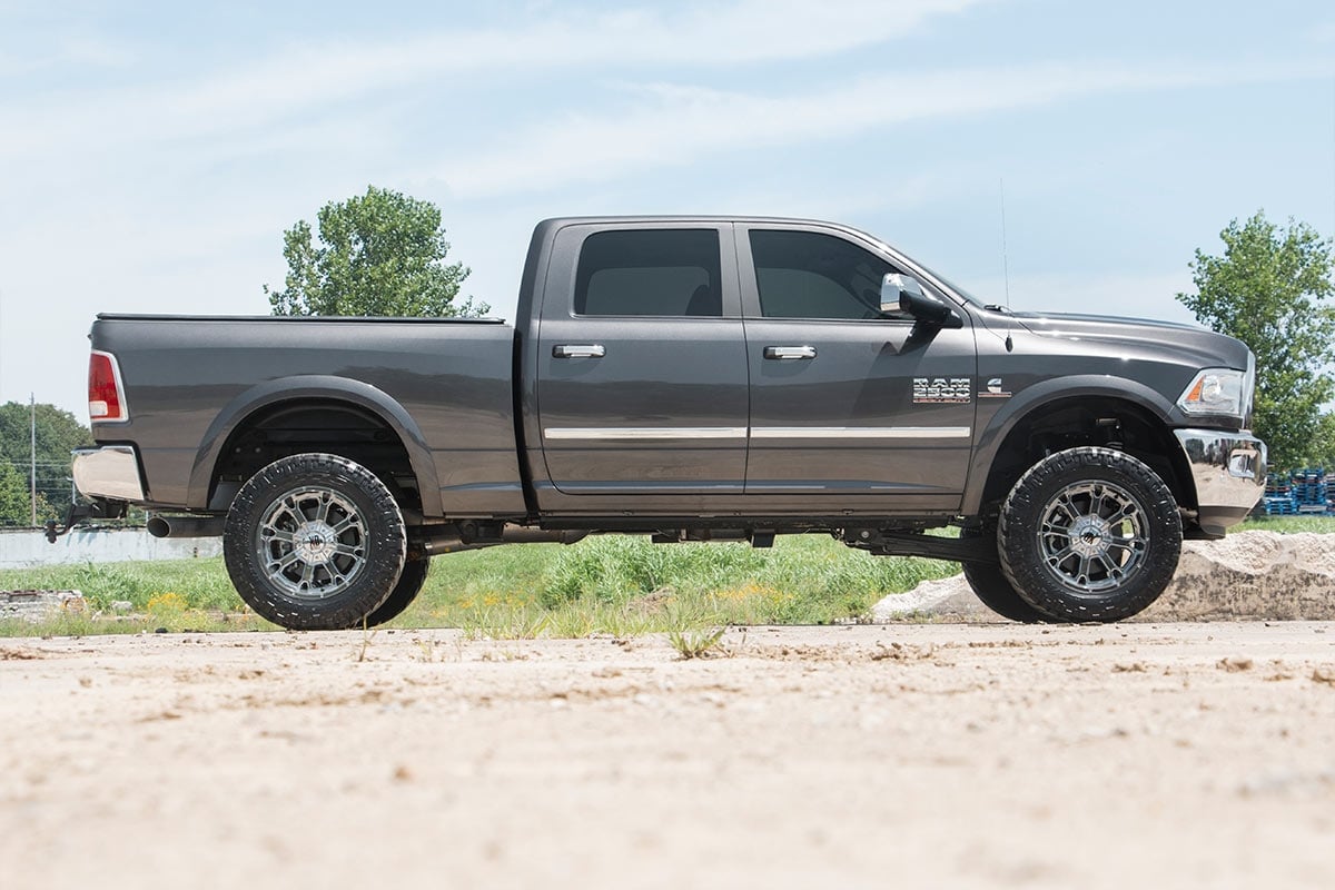 Rough Country 2.5in for Dodge Lift Kit V2 Shocks 14-20 Ram 2500 4wd 30270