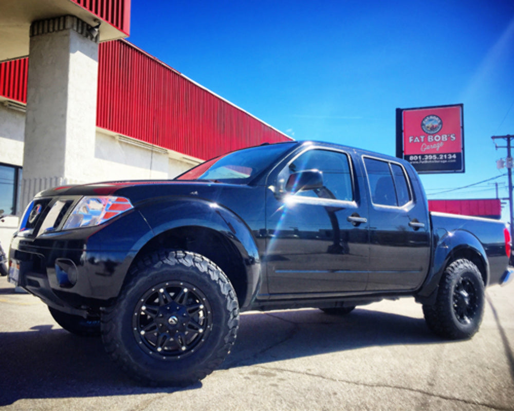 Nissan Frontier 2.5" Leveling Kit w/ Rear Block Kit img1