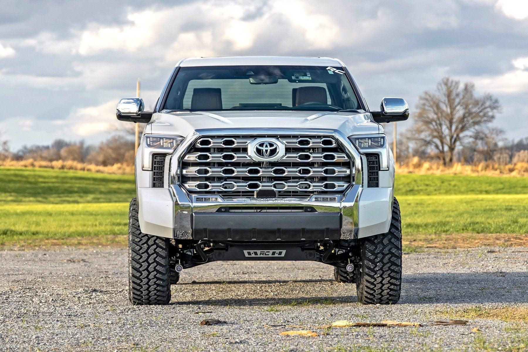 Rough Country 6 Inch Lift Kit OE Air Ride for Toyota Tundra 4wd 2022-2025 71800