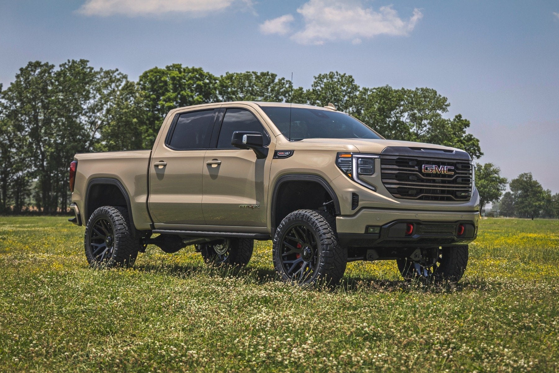 Rough Country 4 Inch Lift Kit | AT4X | GMC Sierra 1500 4WD (2022-2024) 110700