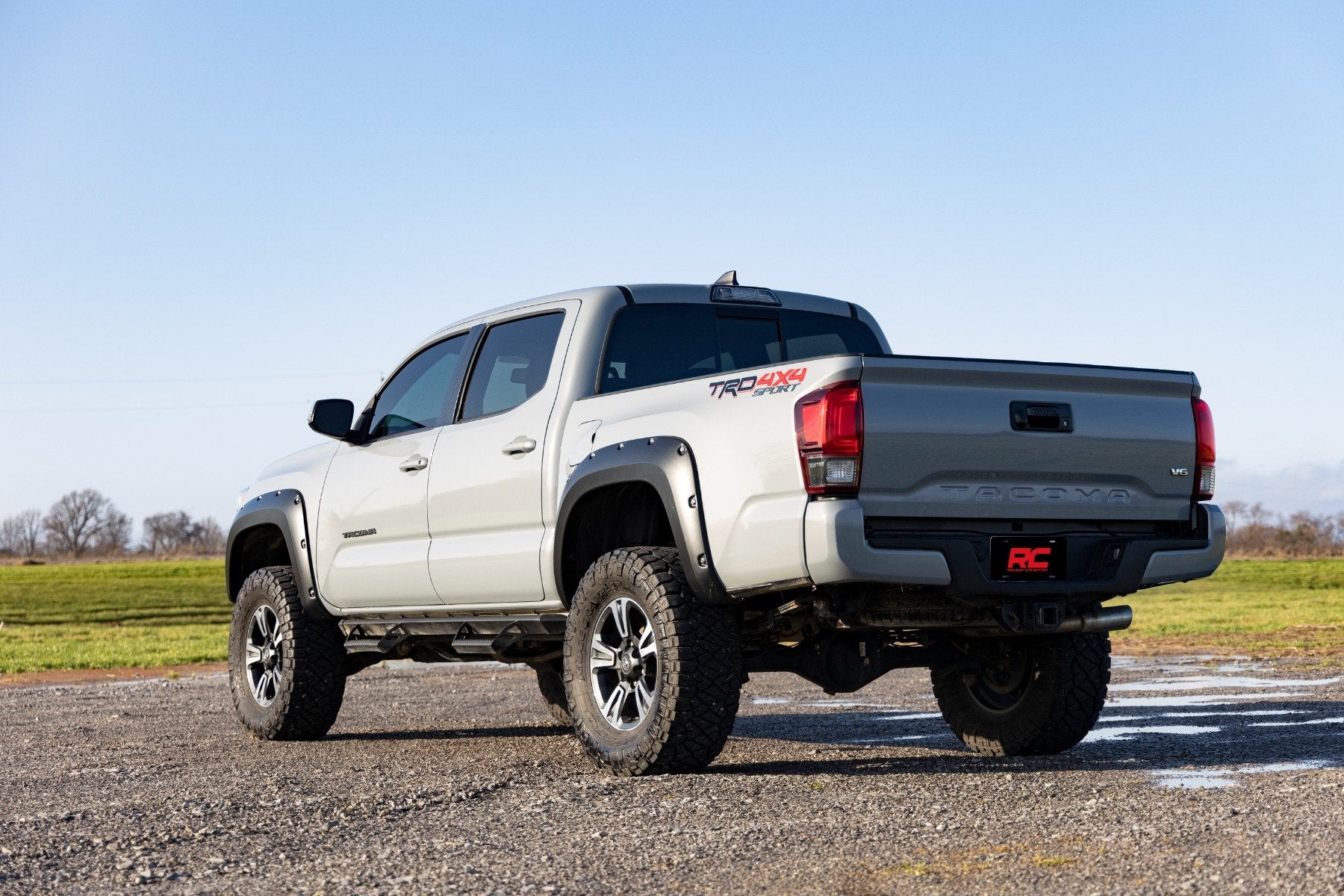 Rough Country Pocket Fender Flare for Toyota Tacoma 16-23 White F-T11621A-O40