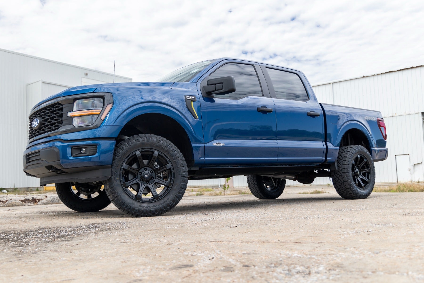 Rough Country 3 In Lift Kit Fabbed UCA Vertex/V2 for Ford F-150 4wd 21-25 41457