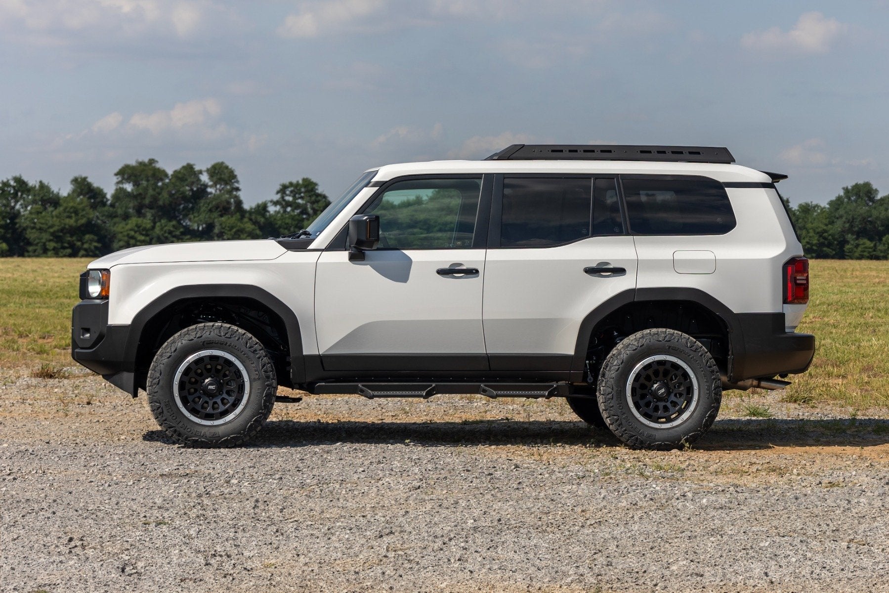 Rough Country 2" Lift Kit | N3 | for Toyota Land Cruiser 4WD (2024-2025) 73031