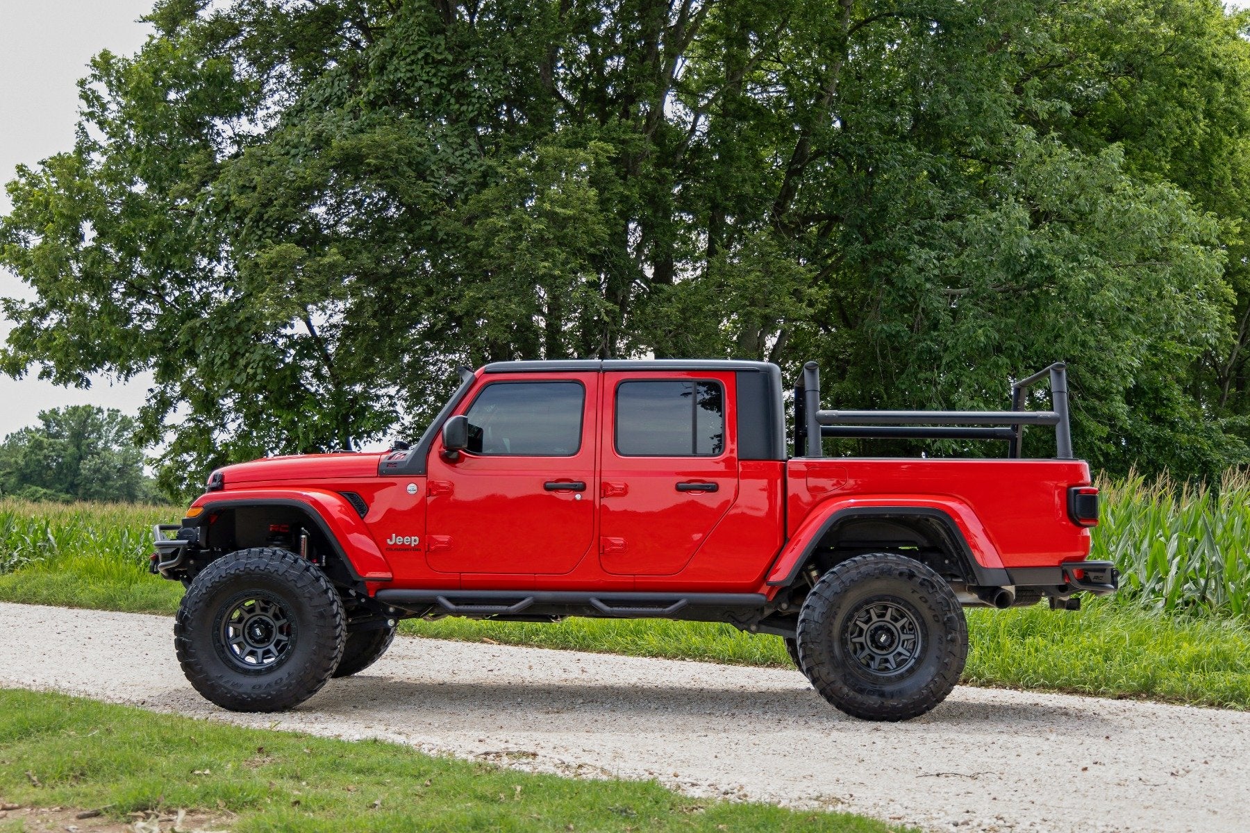 Rough Country Nerf Steps | Cab Length | Crew Cab | for Jeep Gladiator JT 20-24 RCJ1980TB