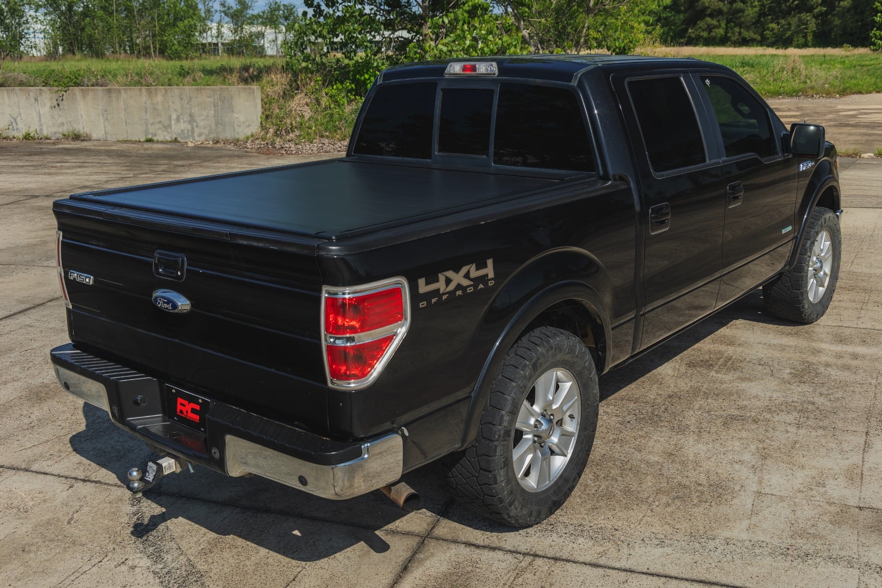 Rough Country Powered Retractable Bed Cover 5'7" Bed for Ford F-150 2009-2014 51221550