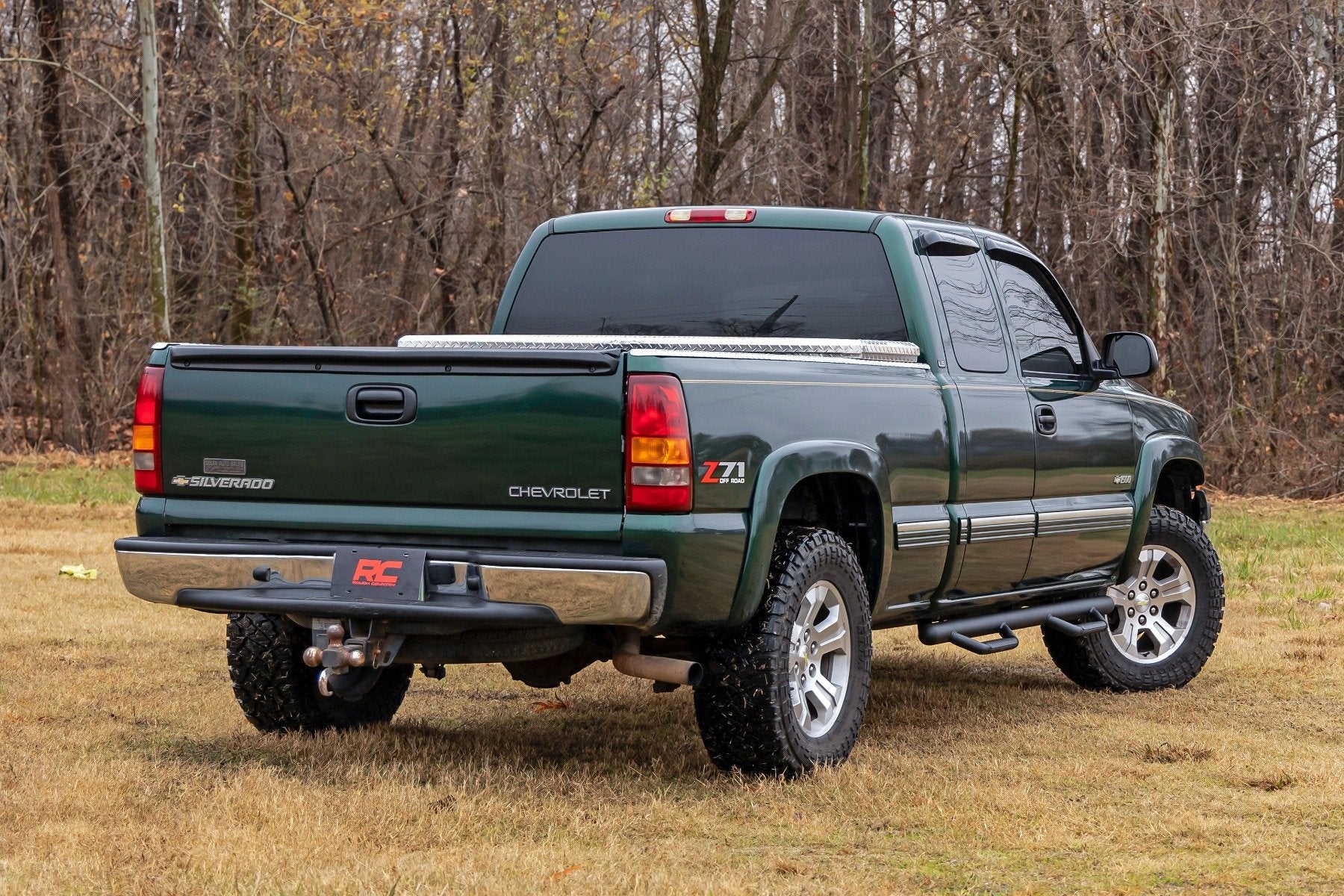 Rough Country Nerf Steps | Cab Length | Chevy/GMC 1500 2WD/4WD (99-06 & Classic) RCC9989QCB