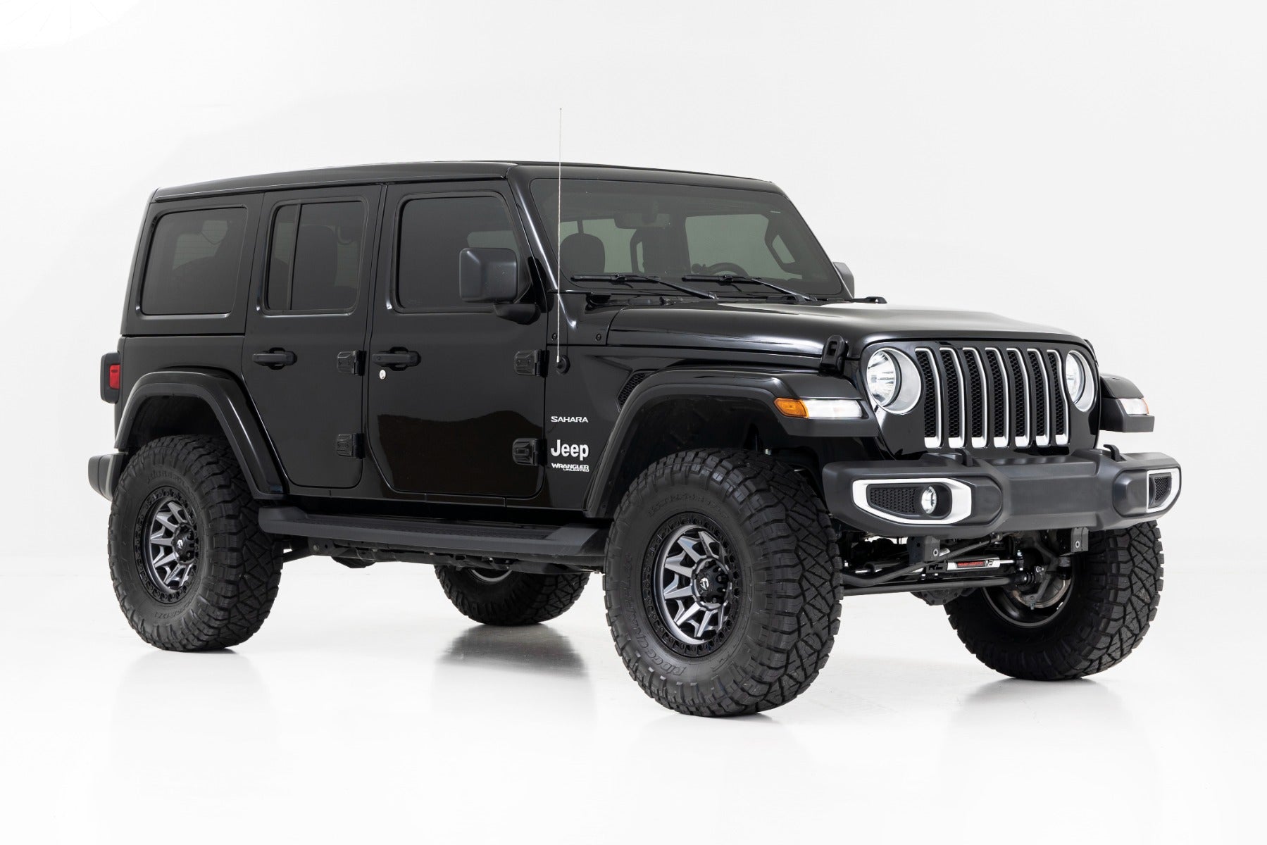 Rough Country 2.5" Lift Kit Coils M1R for Jeep Wrangler Unlimited 4WD 24-25 79344
