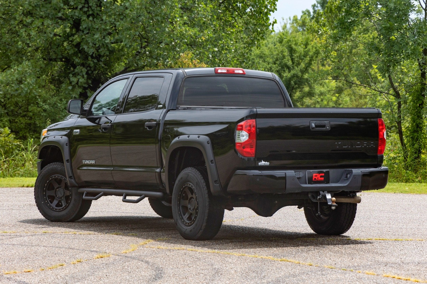Rough Country Nerf Steps | Cab Length | CrewMax | 5'7" Bed | for Toyota Tundra 2WD/4WD (07-21) RCT0786CCB