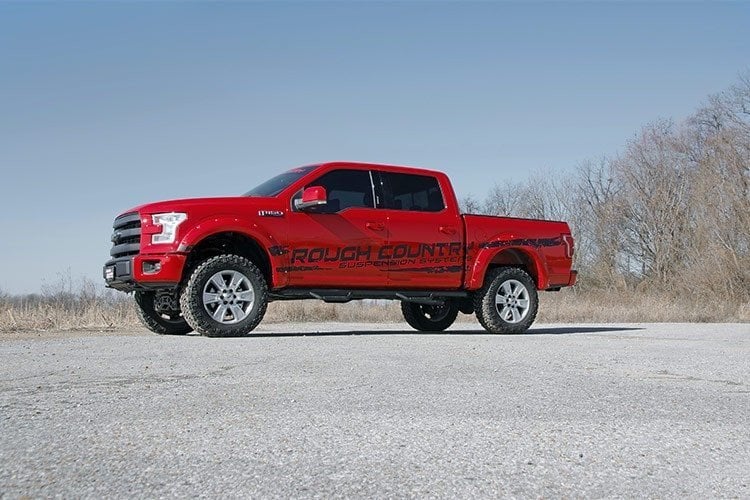Rough Country 4in for Ford Suspension Lift Kit Lifted Struts 15-20 F-150 4wd 55531